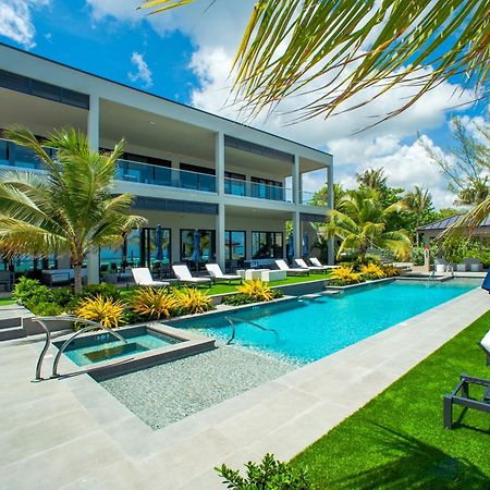 Black Urchin Boutique Resort Bodden Town Exterior photo